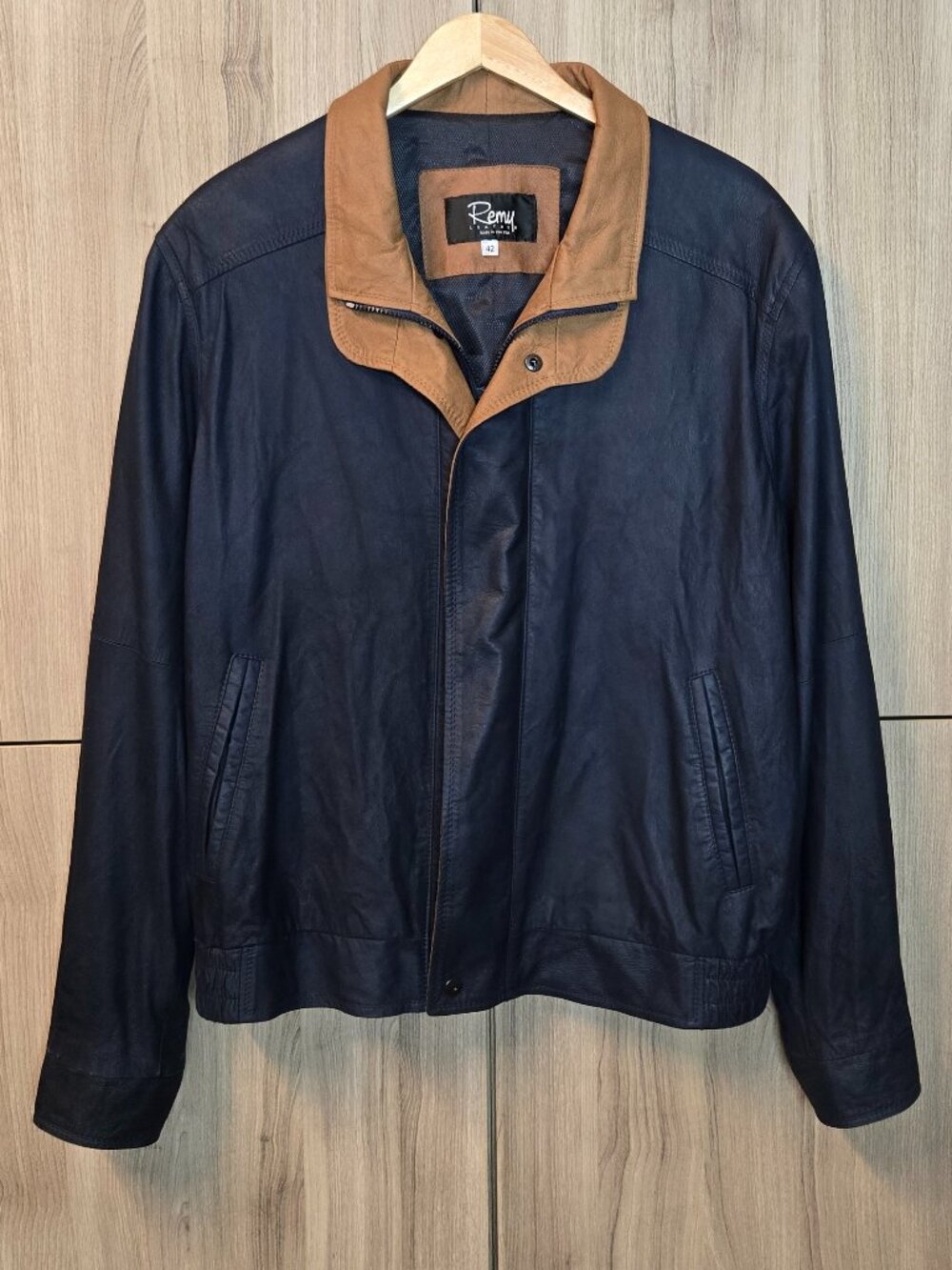 Remy Distressed Leather Two Tone Light Bomber Jacket Mens Navy Blue Tan 42